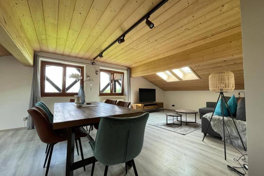 [Kontaktlos] Penthouse mit Bergblick by stayFritz Bad Wiessee Exteriér fotografie